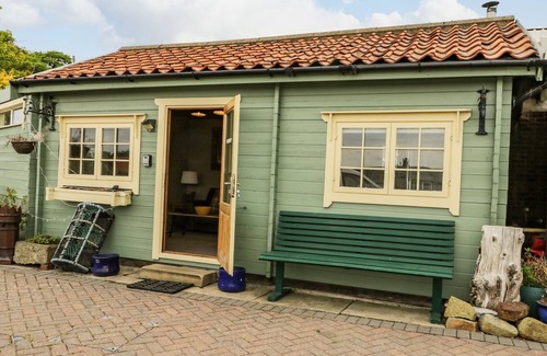 Robin Hood's Bay Cottage | SUMMERHOUSE, romantic, country holiday cottage in Robin Hood’s Bay