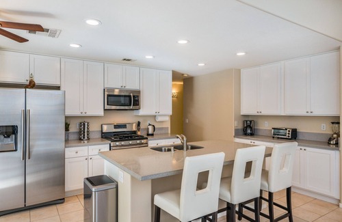 Summerlin House | Summerlin Beauty' near Red Rock Hotel-Minutes to LV StripnNO Room Tax Min 30 nts