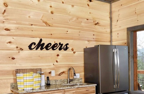 Gatlinburg - Pigeon Forge Apartment | Summit Castle~Theater~Fire Pit