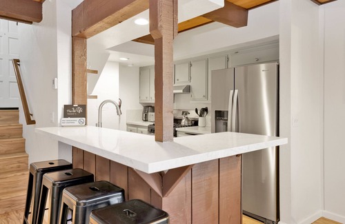 Big Bear Lake Condo | Summit View Basecamp Ski Haus Condo Big Bear Lake