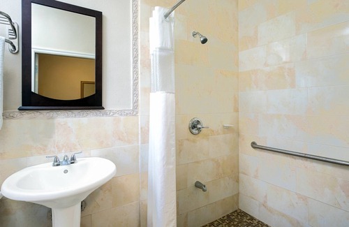 North Miami Hotel | Sun and Surf Inn