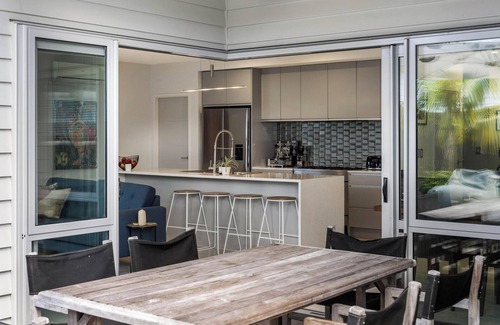 Papamoa Beach House | Sun and Surf Retreat - Papamoa Beach Holiday Home