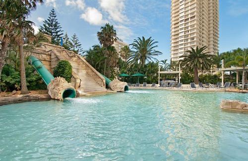 Surfers Paradise Apartment | Sun City Resort managed by Gchs