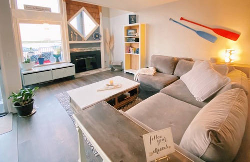 Discovery Bay House | Sun, Fun and Done!