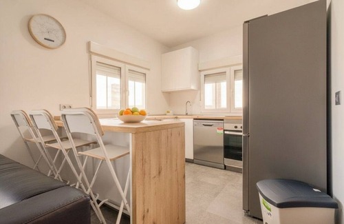 Telde House | Sun-Kissed Villa with Private Heated Pool & BBQ