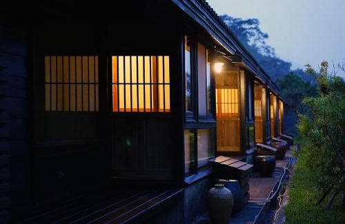 Yuchi Ski Chalet | Sun Moon Home