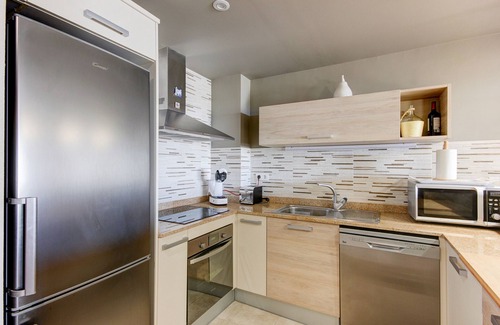 El Mas Isaac Apartment | SUN VILLAGE P2
