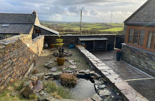 Camelford Bed & Breakfast | Sundance Cottage Sleeps 4 plus 2