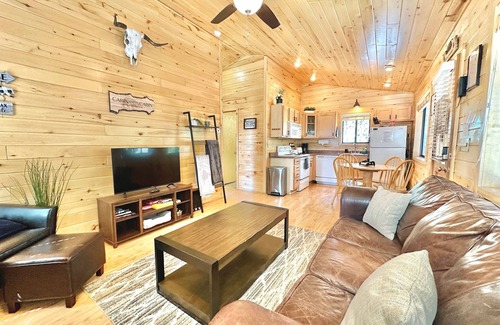 Heber Cabin | Sundance | Pet Friendly Hideaway in Rim Country!