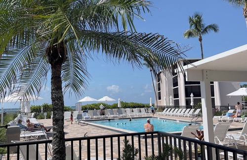 Sanibel Condo | Sundial B201 - Stunning Condo on Sanibel Beach - Steps to the Sand!