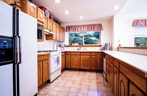 Twin Creeks House | Sunflower Lane - 4BD Sun Valley Retreat + Resort Amenities