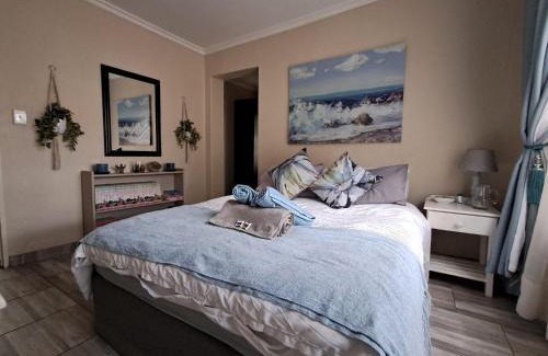 Greater Johannesburg Metropolitan Area Apartment | Sunflower Stables Cottage in the Garden