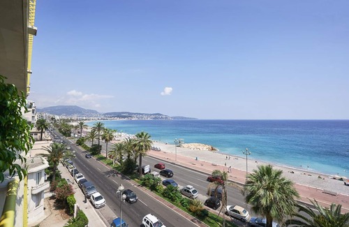 Les Baumettes Apartment | SunlightProperties MARYLAND - 2 bedroom apt with Sea View on Promenade