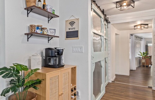 Camelback East House | Sunlit Mid-Mod Oasis Phoenix - LONG-TERM ONLY