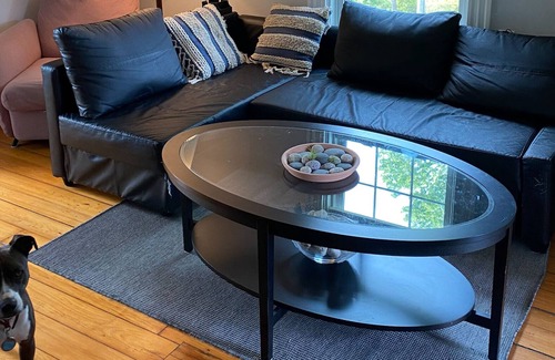 Scituate Condo | Sunny 3rd flr condo with balcony. 1.1 mi to Peggoty Beach. 0.8 mi to Front St