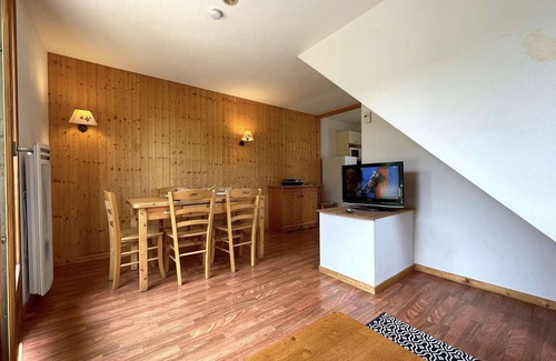 Saint-Etienne-en-Devoluy Ski Chalet | Sunny Chalet 3 Rooms, 450m from Ski Lift, Free Wifi, Parking - Dévoluy