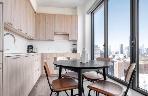 Clinton Hill Apartment | Sunny Clinton Hill 2BR w/W/D, Gym & Pool, nr BAM, by Blueground