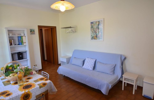 Gatteo a Mare Apartment | Sunny Coastal Apartment