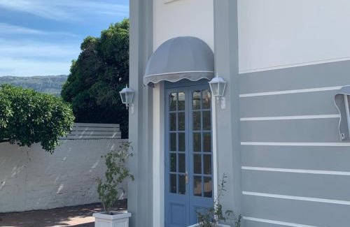 Fish Hoek Bed & Breakfast | Sunny Cove Manor