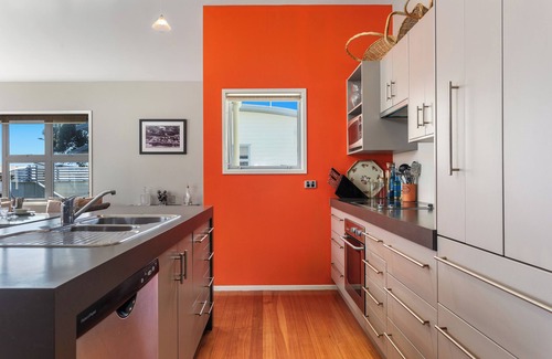 Ohope House | Sunny Daze - Ohope Beach Holiday Home