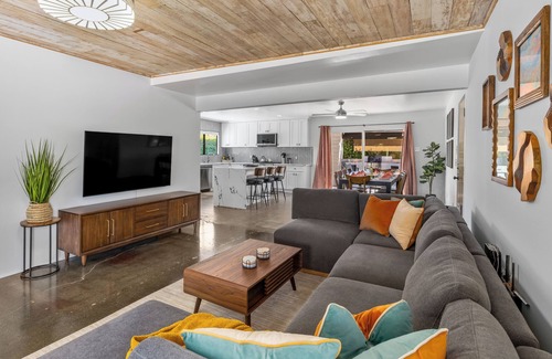 Tahquitz River Estates House | Sunny Dreams - Mid-Century Pool & Spa Retreat