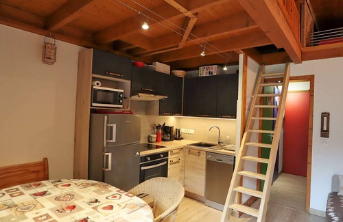 Areches Apartment | Sunny Duplex Apartment, Sleeps 5, Pool, Near Shops & Slopes