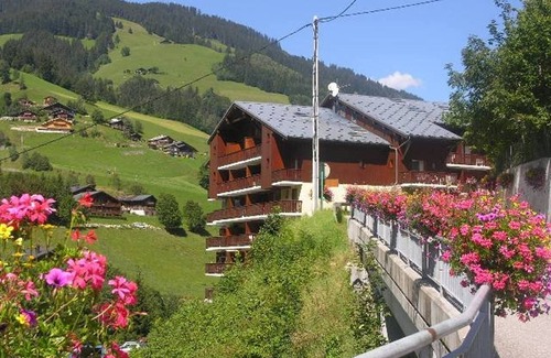 Areches Apartment | Sunny Duplex Apartment, Sleeps 5, Pool, Near Shops & Slopes