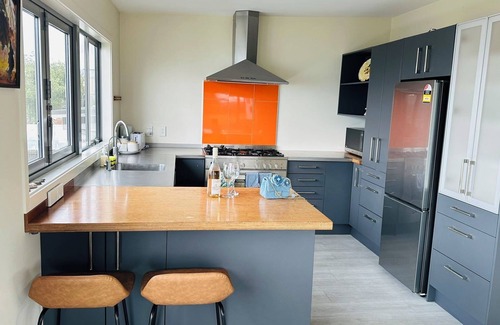 Khandallah House | Sunny, family-friendly house with harbour views
