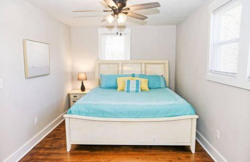 Lincolnton House | Sunny Hill Cottage with 4 Beds