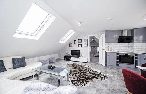 Hendon Apartment | Sunny Hill Park Apartment