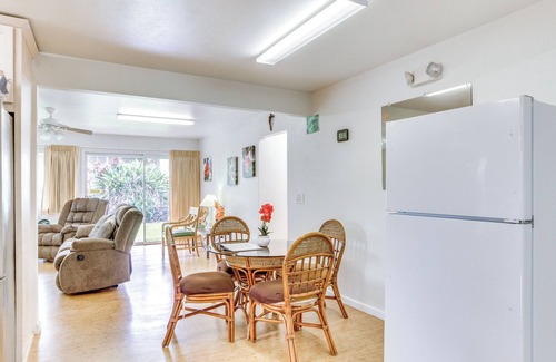 Hilo House | Sunny Hilo Home w/Game Room: Walk to Golf Course!