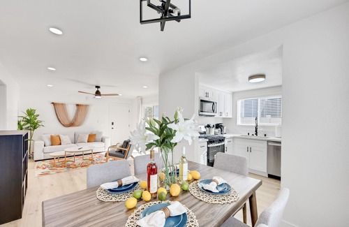 Eastside House | Sunny Retreat in Long Beach 5min 2 Beach/downtown