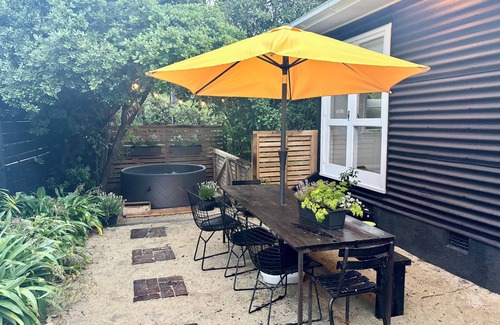 Paraparaumu House | Sunny Seaside Escape - Raumati South
