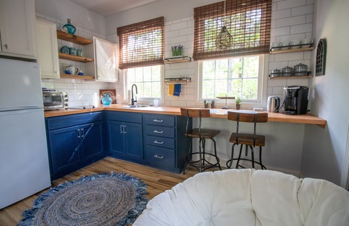 Hampstead Apartment | Sunny Secluded Super-cute Studio Near Topsail Island & Wilmington, NC