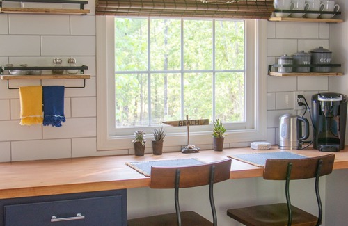 Hampstead Apartment | Sunny Secluded Super-cute Studio Near Topsail Island & Wilmington, NC