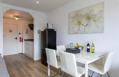 Wijk aan Zee Apartment | Sunny Studio - Only 5-Min Walk to Sea & Dunes