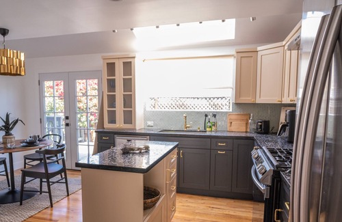 Culver - West House | Sunny & Stylish 4BE/2BA Mar Vista/Venice Beach House