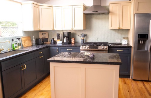 Culver - West House | Sunny & Stylish 4BE/2BA Mar Vista/Venice Beach House