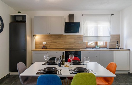 Loborika House | Sunny villa with private pool, WiFi, BBQ