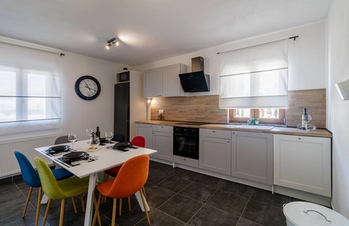 Loborika House | Sunny villa with private pool, WiFi, BBQ