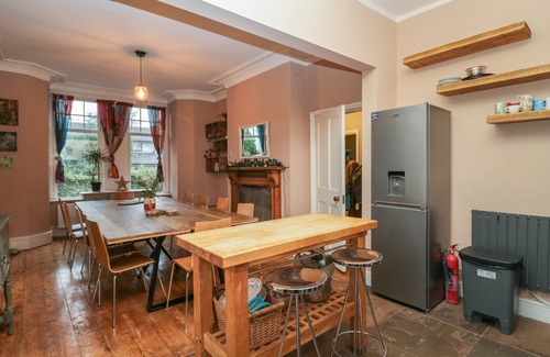 Arnside Cottage | SUNNYCOTE, pet friendly, character holiday cottage in Arnside