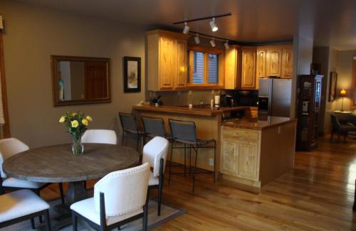 Telluride House | Sunnyside East End