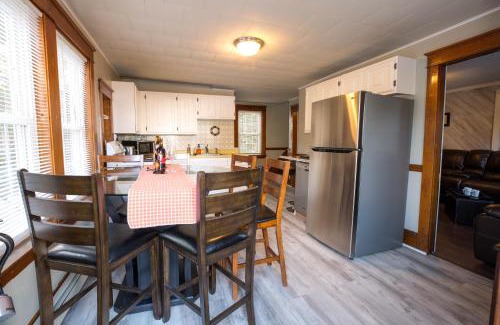 Rumford House | Sunnyside home near Sunday River, Black Mountain, Lakes and Hikes