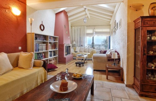 Barbati House | Sunrise By the Sea Suite