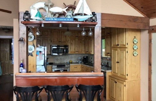 Disney House | Sunrise Hideaway - Beautiful lakefront cabin in Disney, OK