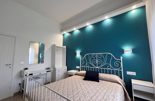 Laureana Cilento Bed & Breakfast | Sunrise in the Vineyard Bed and Breakfast - Myrtle