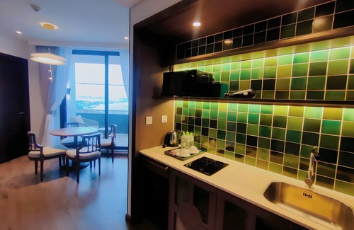 Suoi Nuoc Beach Hotel | Sunrise Oceanfront Mui Ne - V Ruby