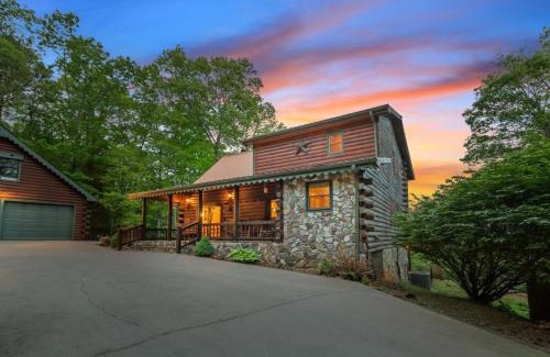 My Mountain House | Sunrise on the Ridge - North GA Mountain Views