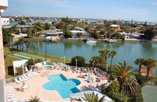 St. Pete Beach Apartment | Sunrise Resort by Liberte'