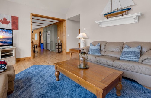 Bala House | Sunset Bay Bliss, Lake Muskoka